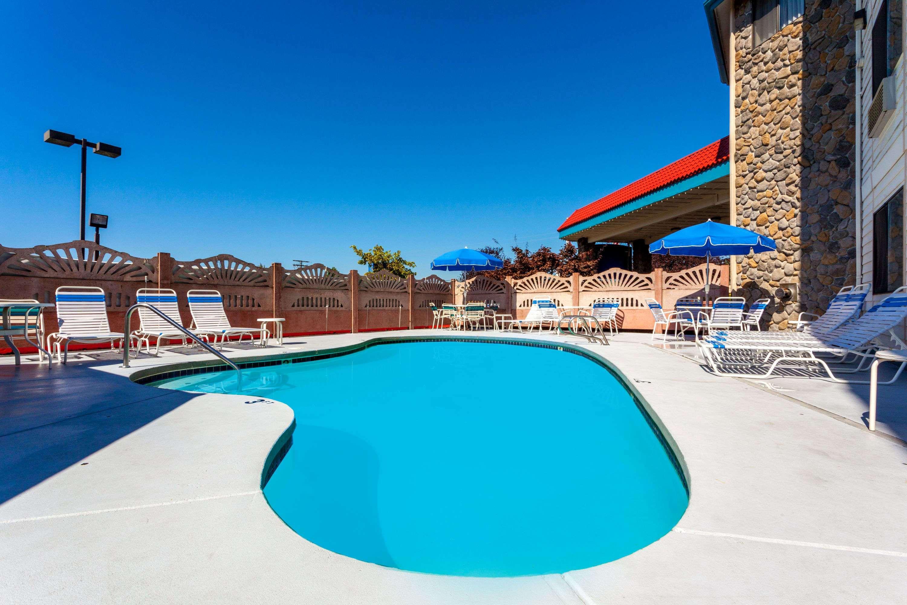 Baymont Inn & Suites By Wyndham Bellingham Esterno foto