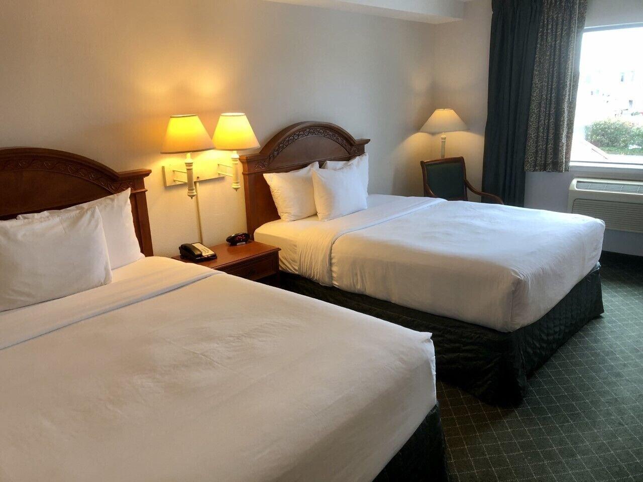 Baymont Inn & Suites By Wyndham Bellingham Esterno foto