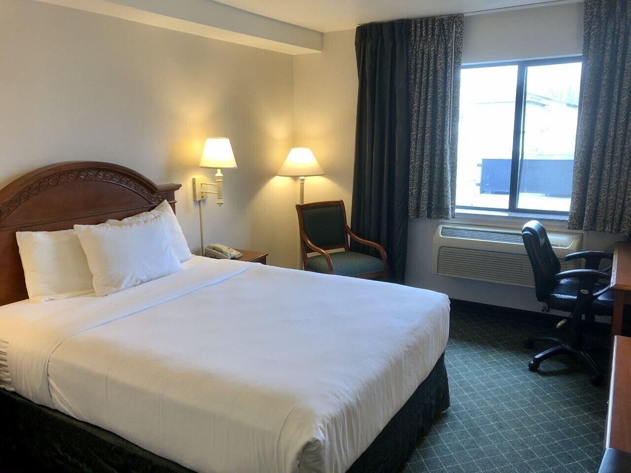 Baymont Inn & Suites By Wyndham Bellingham Esterno foto