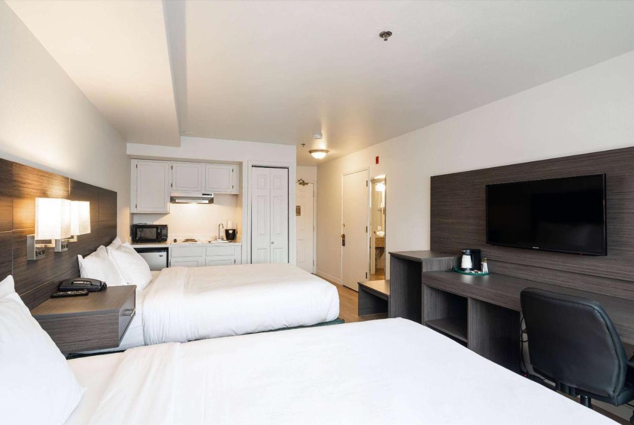 Baymont Inn & Suites By Wyndham Bellingham Esterno foto