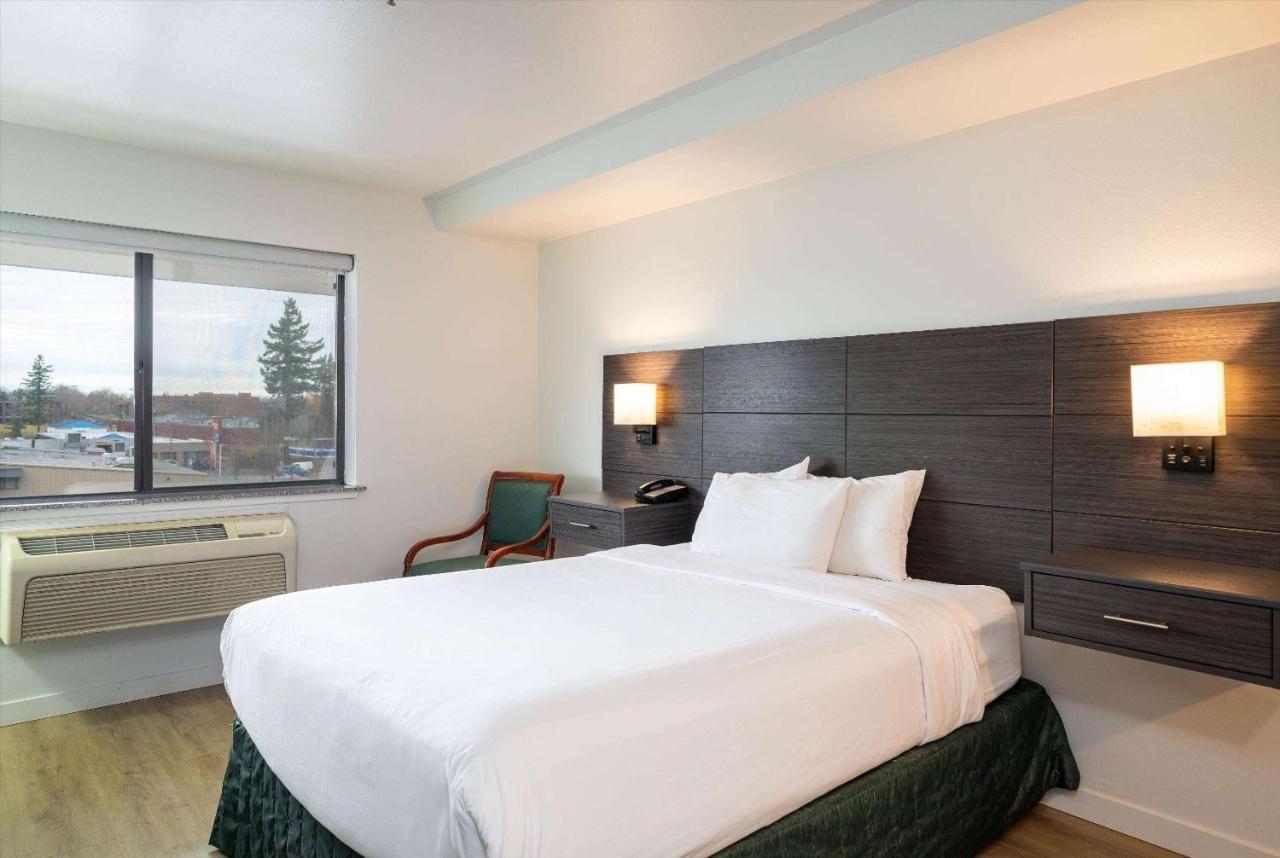 Baymont Inn & Suites By Wyndham Bellingham Esterno foto