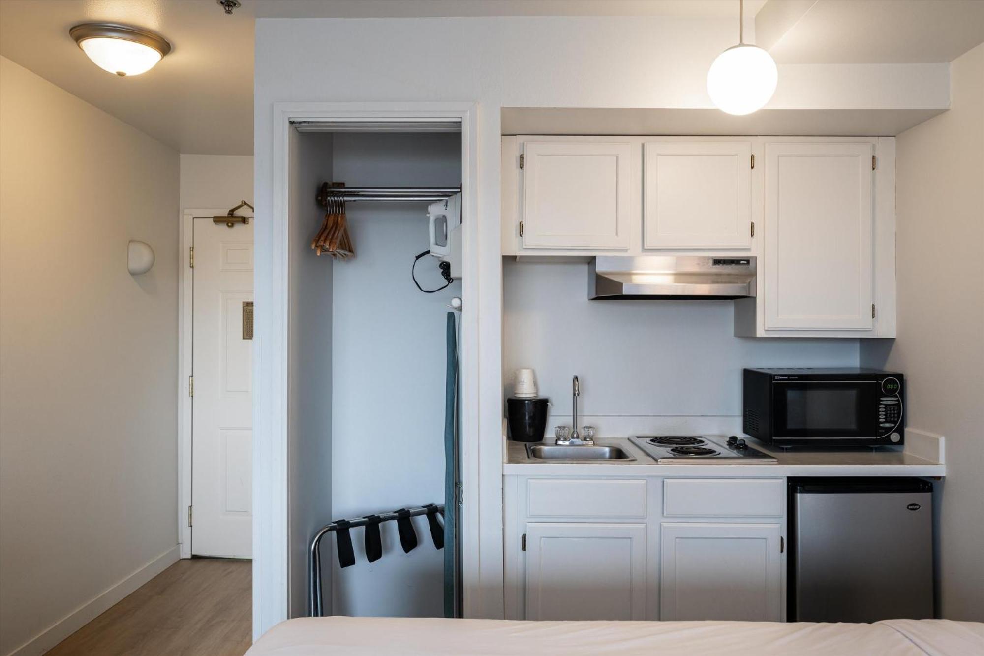 Baymont Inn & Suites By Wyndham Bellingham Esterno foto